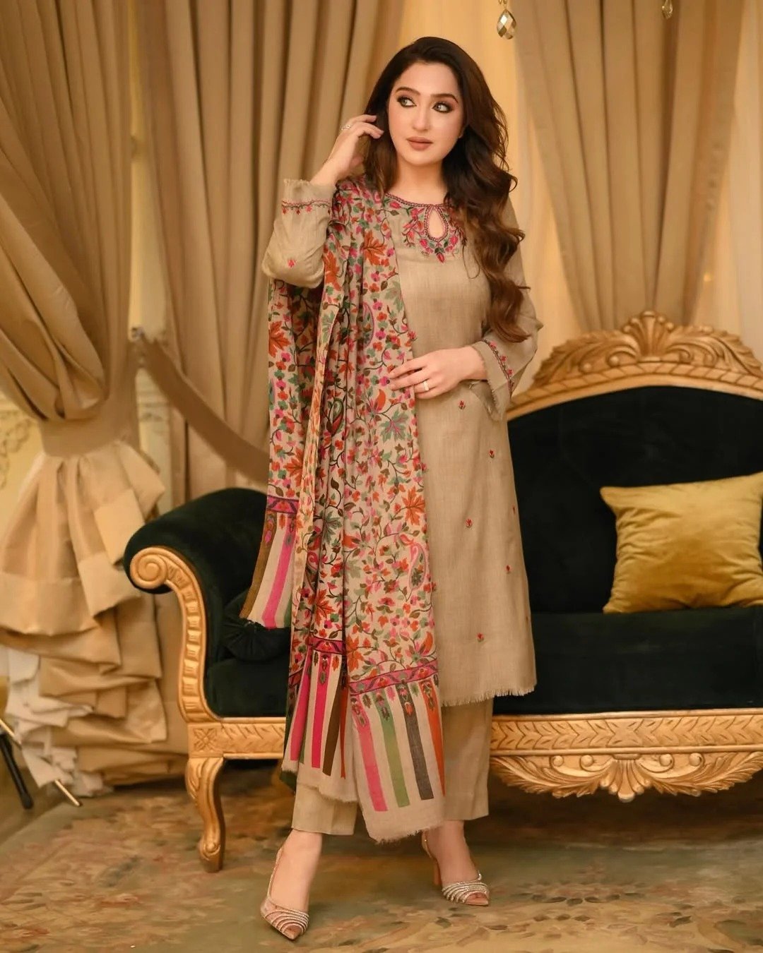 BUNAAi - Winter 3PC Dhanak Embroidered Suit - Image 2