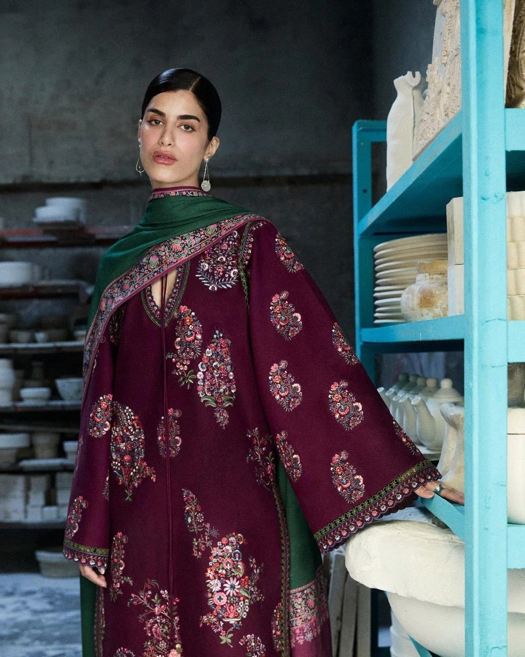 HUSSNAIN REHAR - Winter 3PC Dhanak Embroidered Suit - Image 4