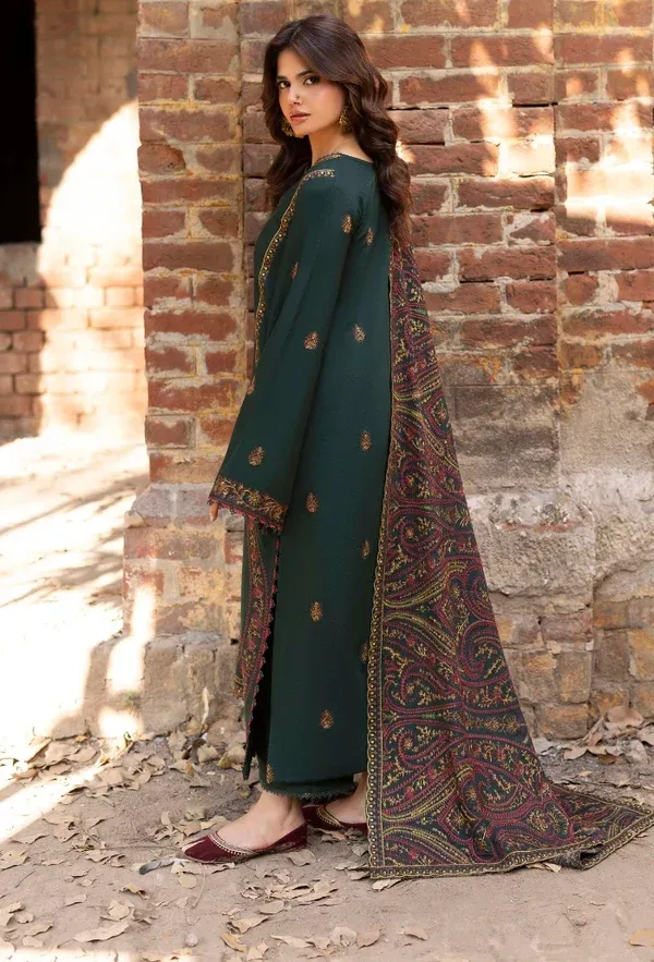 iZEL - Winter 3PC Dhanak Embroidered Suit - Image 4